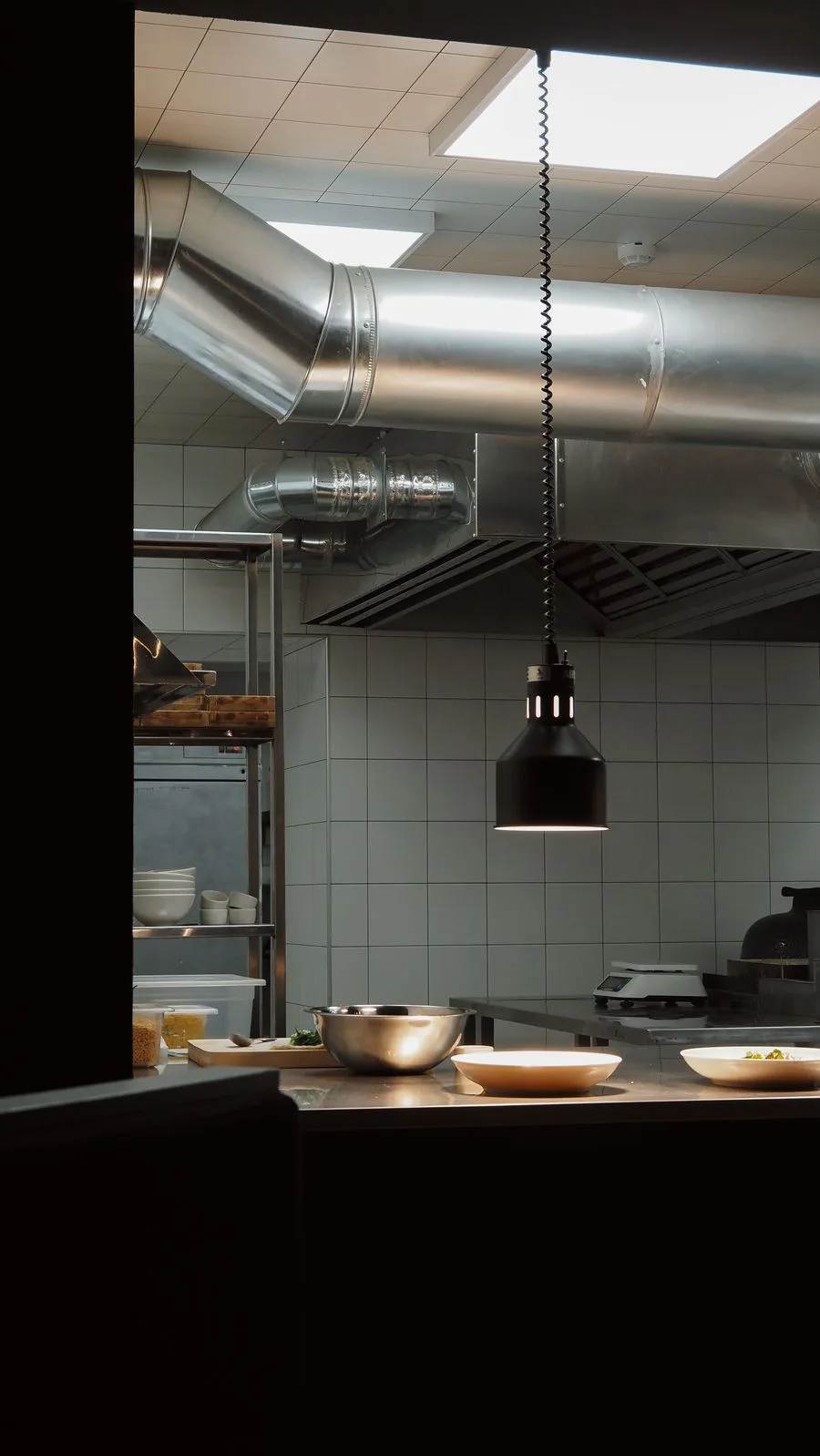 Clean commercial kitchen exhaust ducts and ventilation system